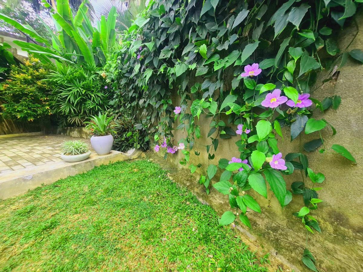 Sahasna Villa Unawatuna Exterior foto